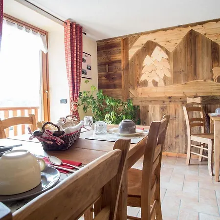 Nocleg ze śniadaniem Au Coin Du Village Saint-Nicolas
